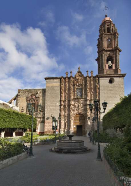 Architecture on the streets of San Miguel de Allende, State of Guanajuato, Mexico
