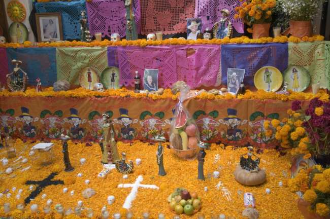 Day of the Dead alter, San Miguel de Allende, State of Guanajuato, Mexico